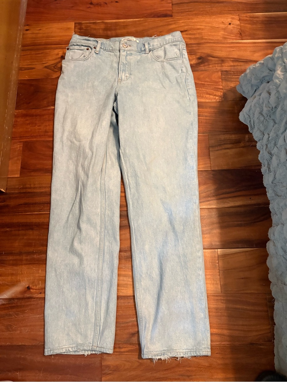 Abercrombie & Fitch The ’90s Straight Low Rise Jeans Light Wash Size 30/1 (1379)